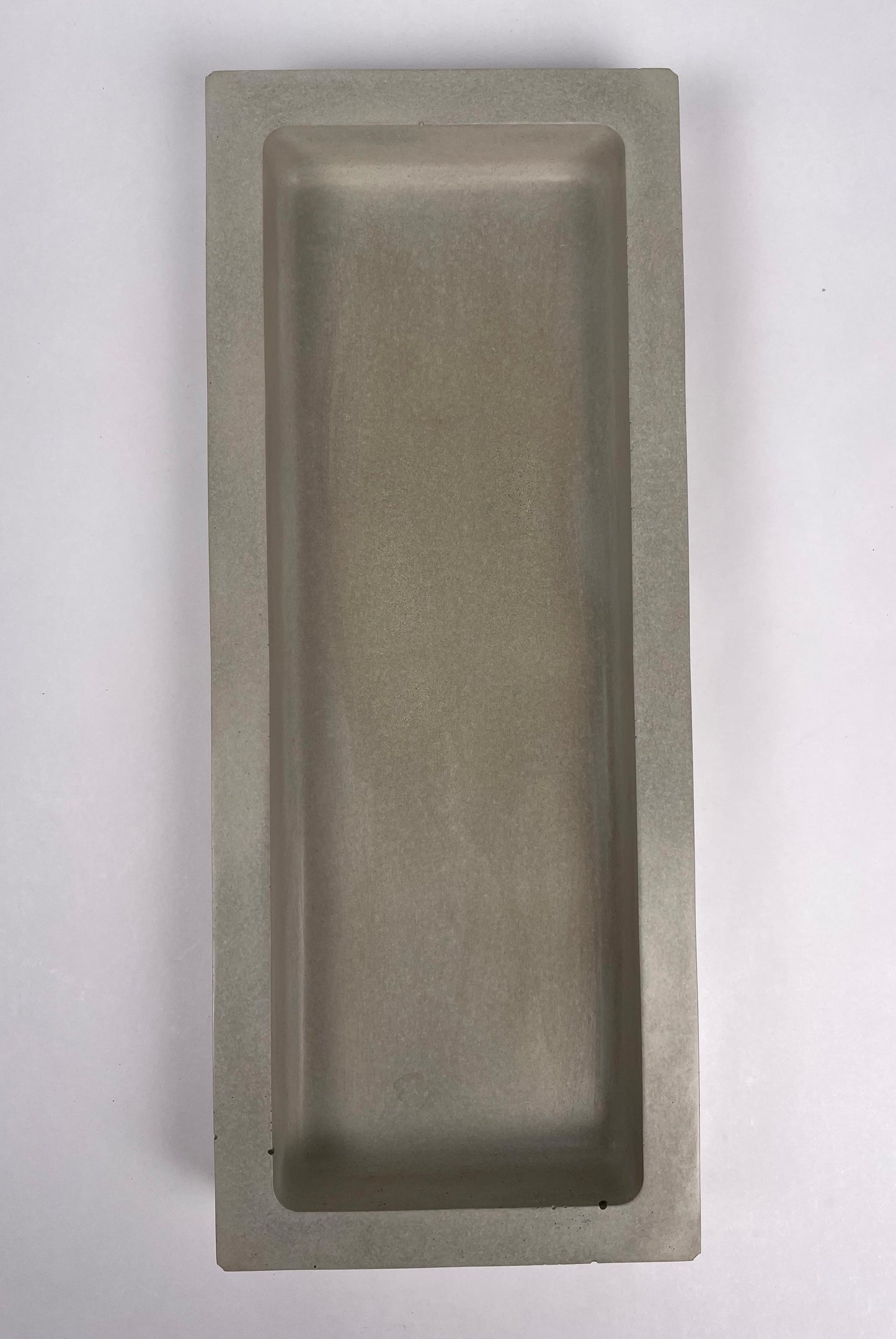 9.5” Rektangulär | Concrete Tray