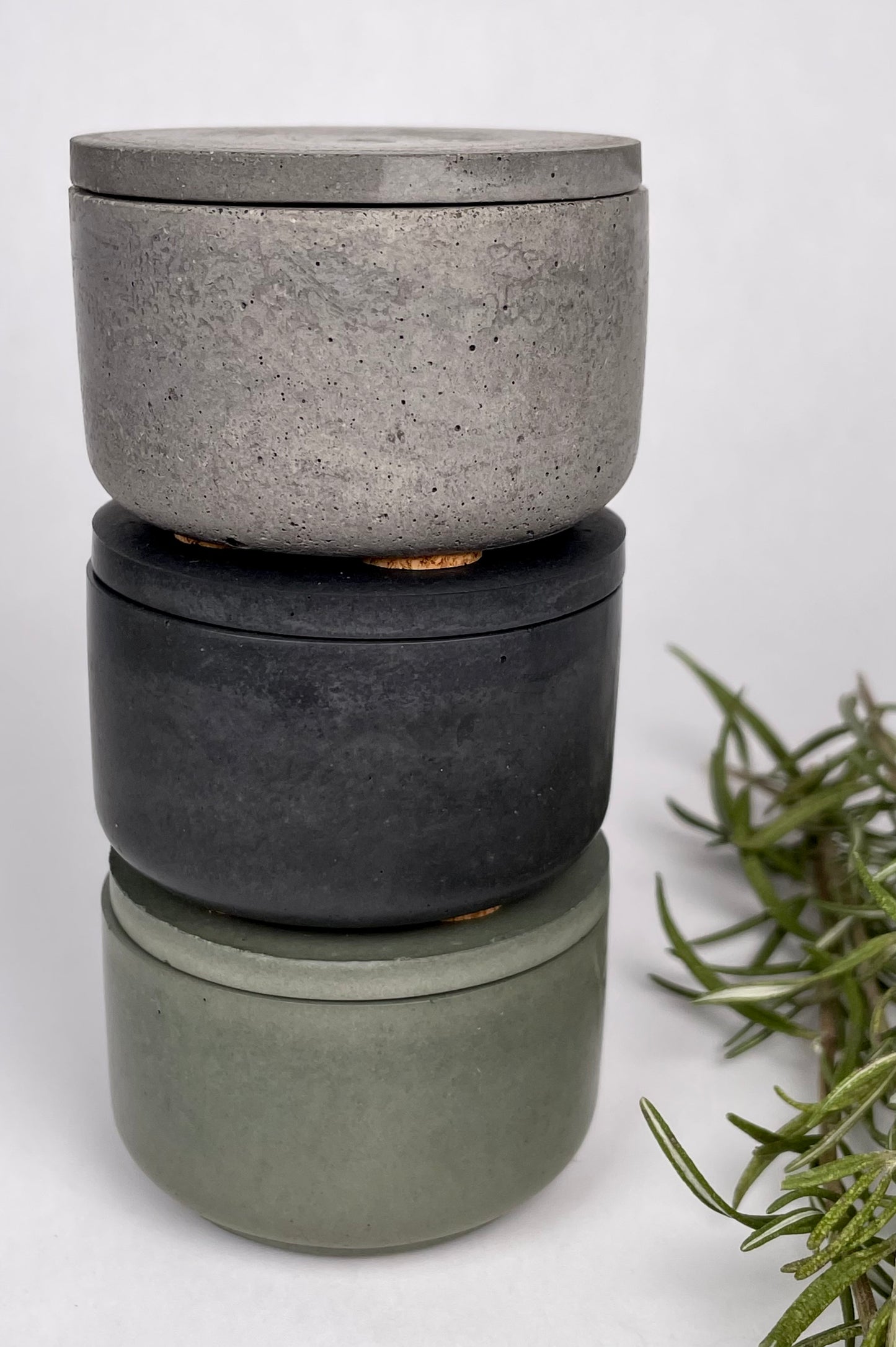 Liten Behållare | 2'' Concrete container with lid