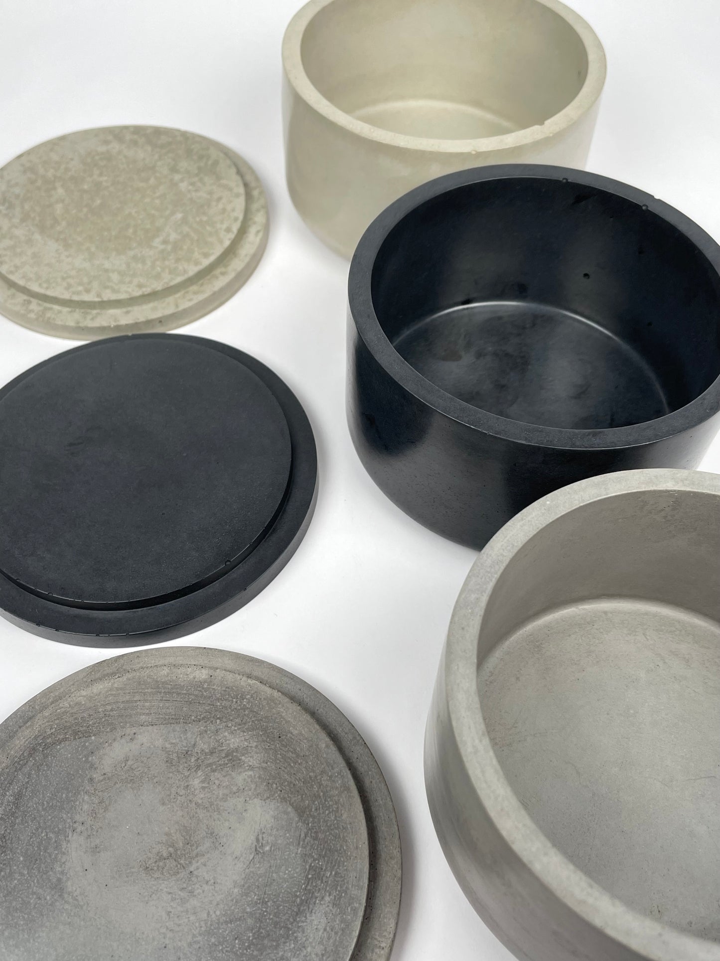 Stor Behållare | 4'' Concrete container with lid