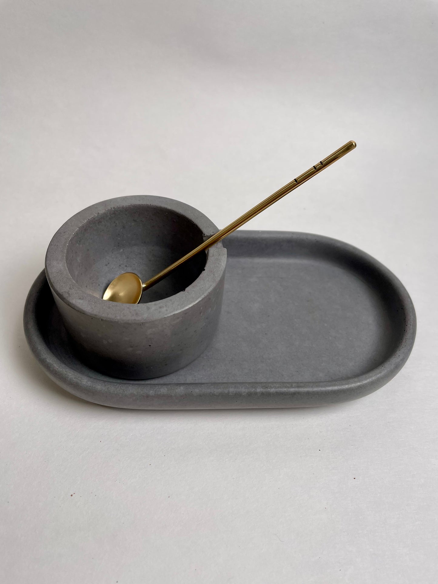 NEW Kombination | Spice and condiment container with tray and spoon
