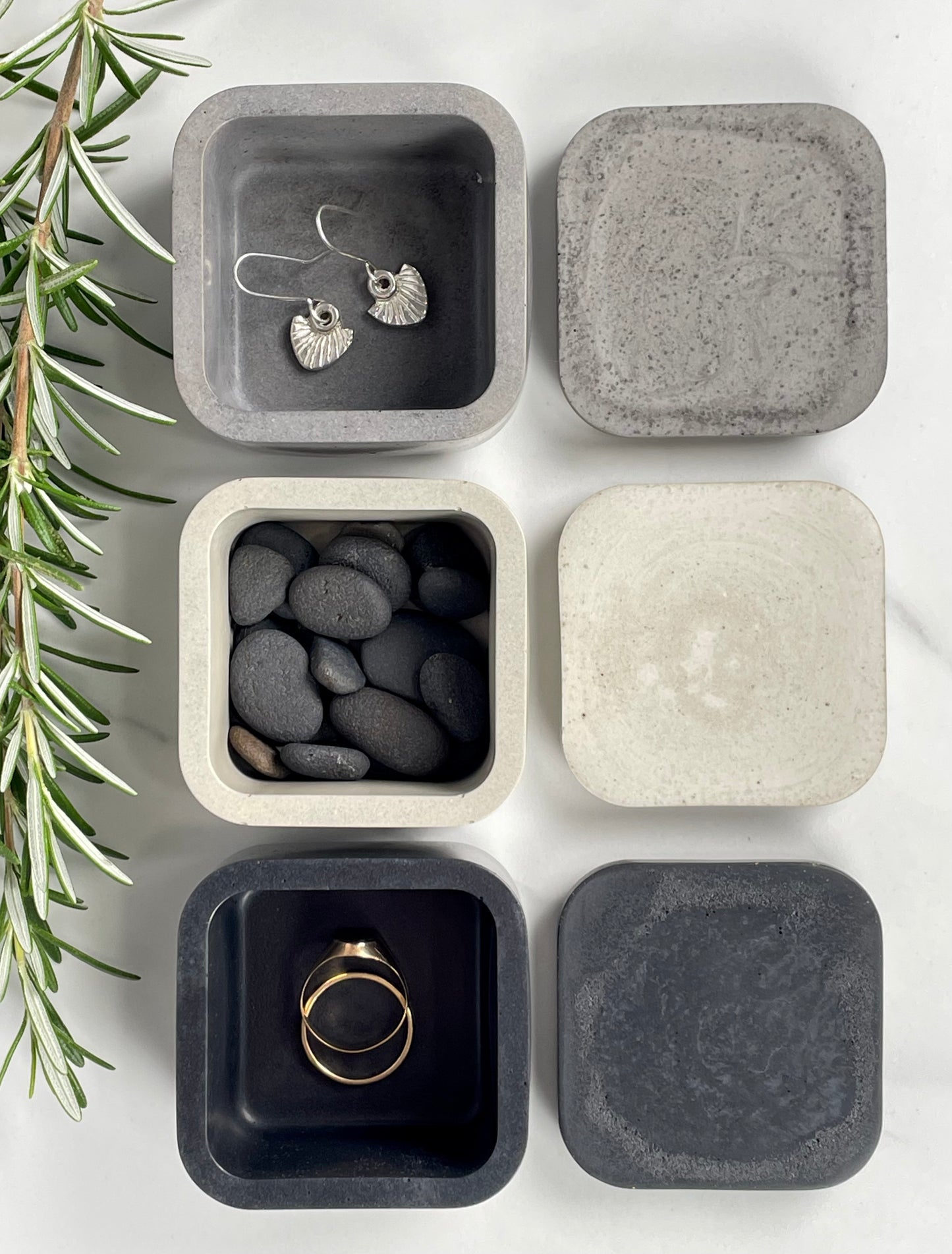 Lock Kvadrat | 2'' Concrete container with lid