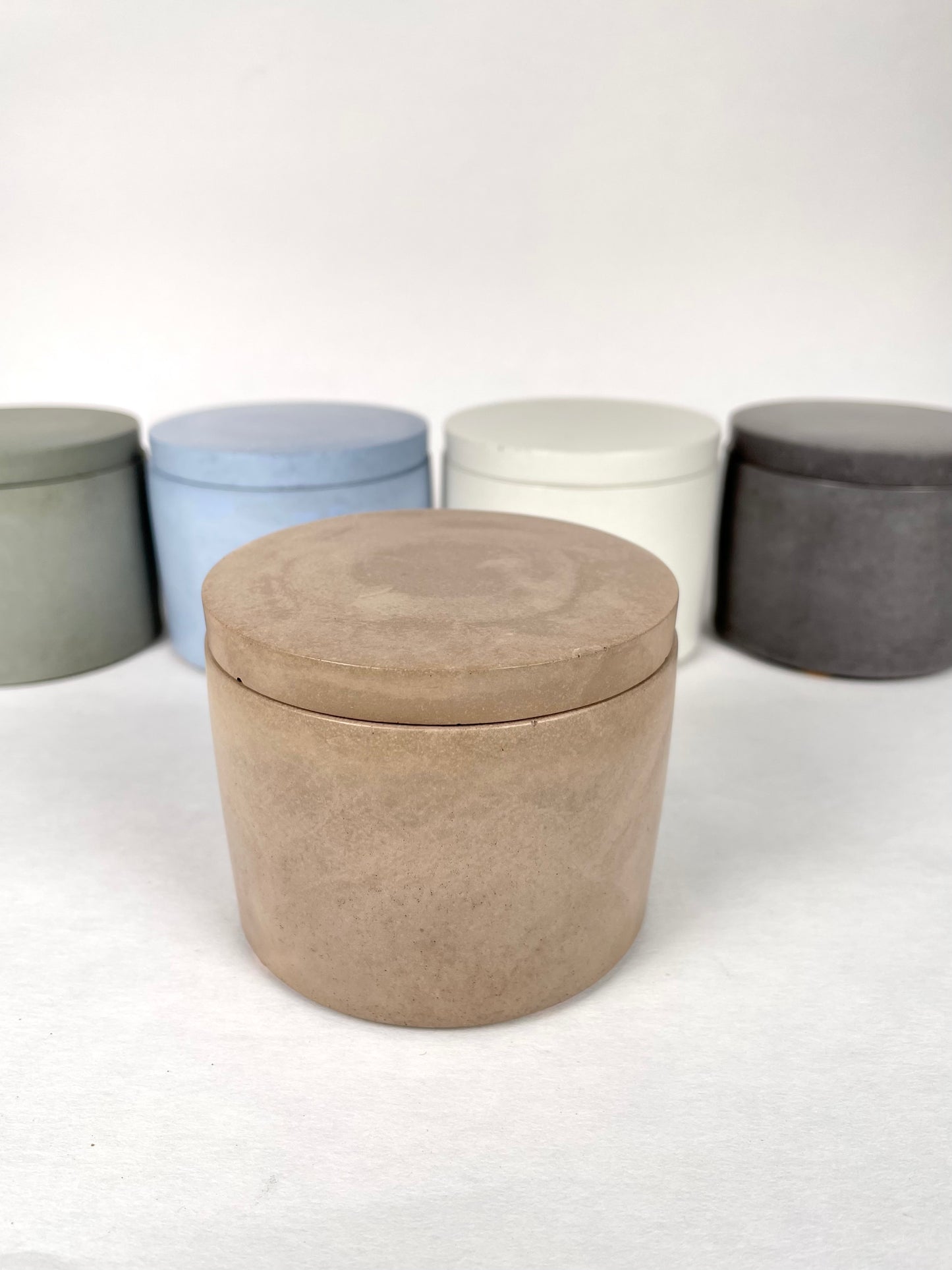 Flingsalt | Concrete container with lid