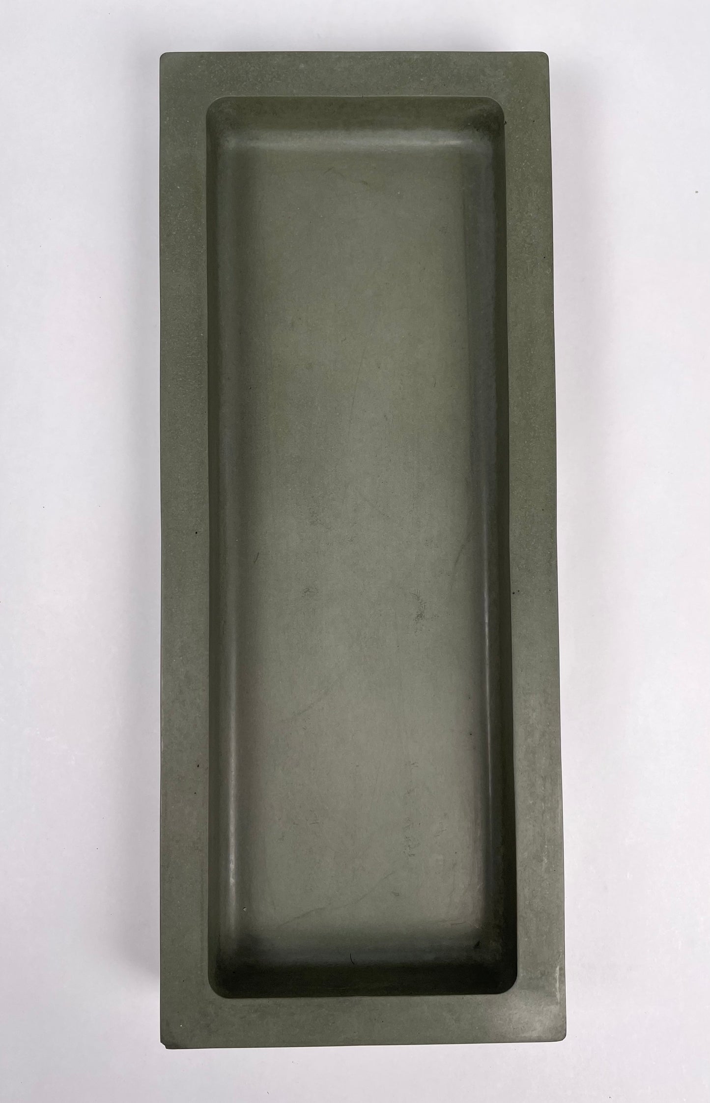 9.5” Rektangulär | Concrete Tray
