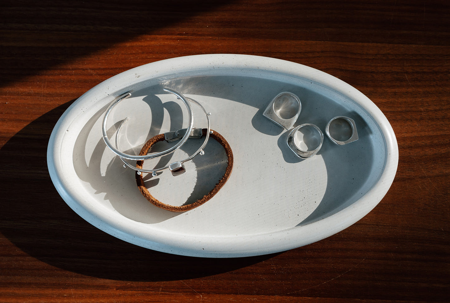 Rundad | Oval Concrete tray