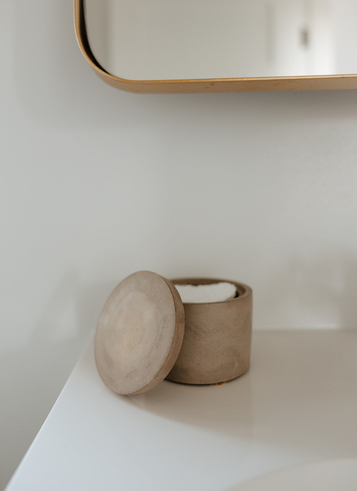Flingsalt | Concrete container with lid