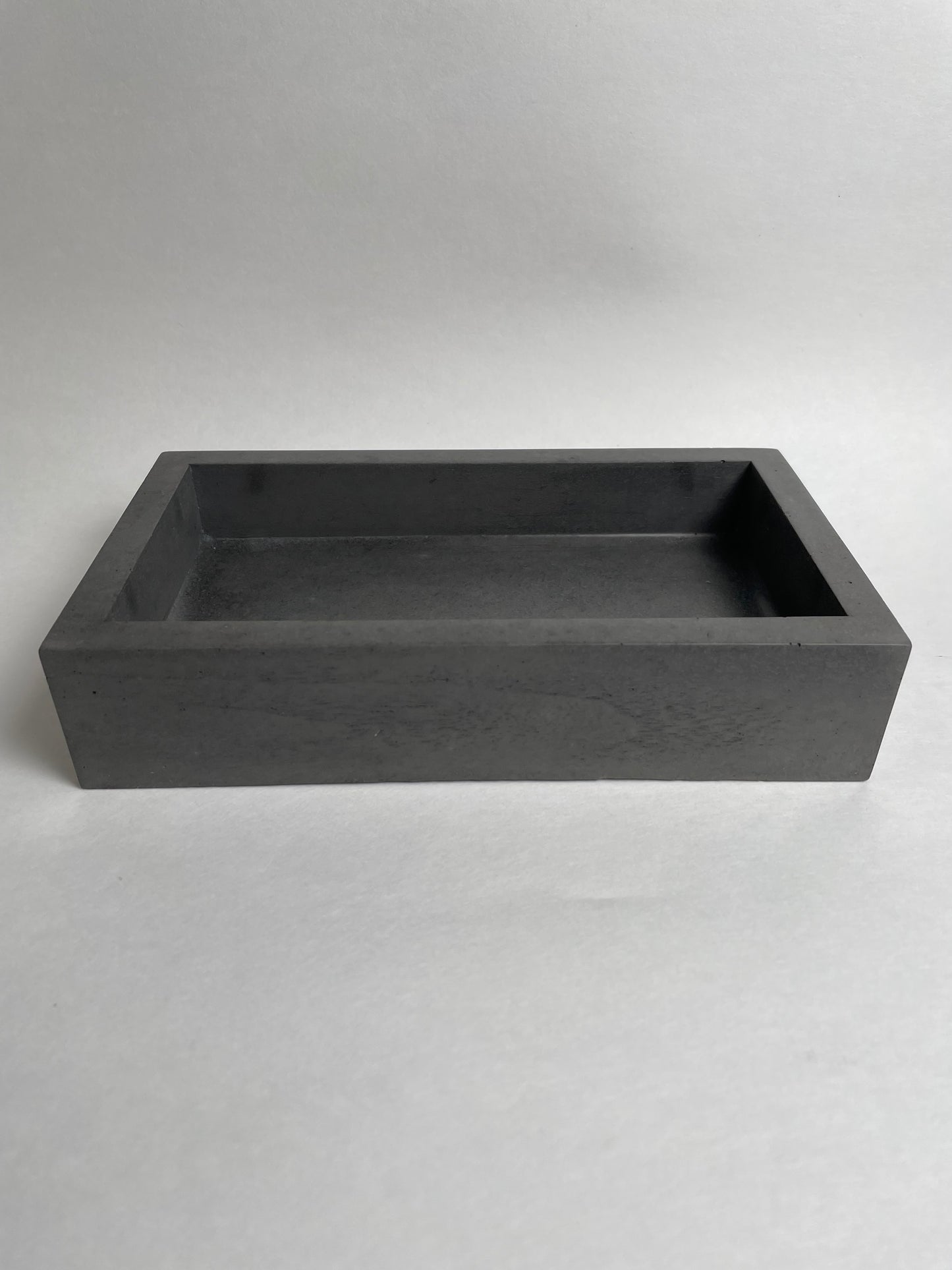 NEW Kanten I Concrete Container