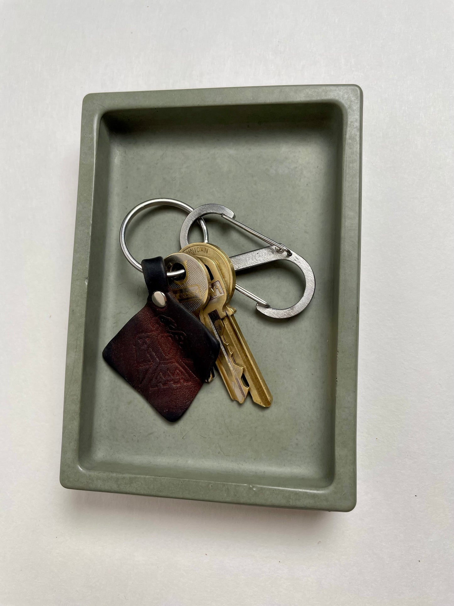 Rutan | 5" Concrete tray