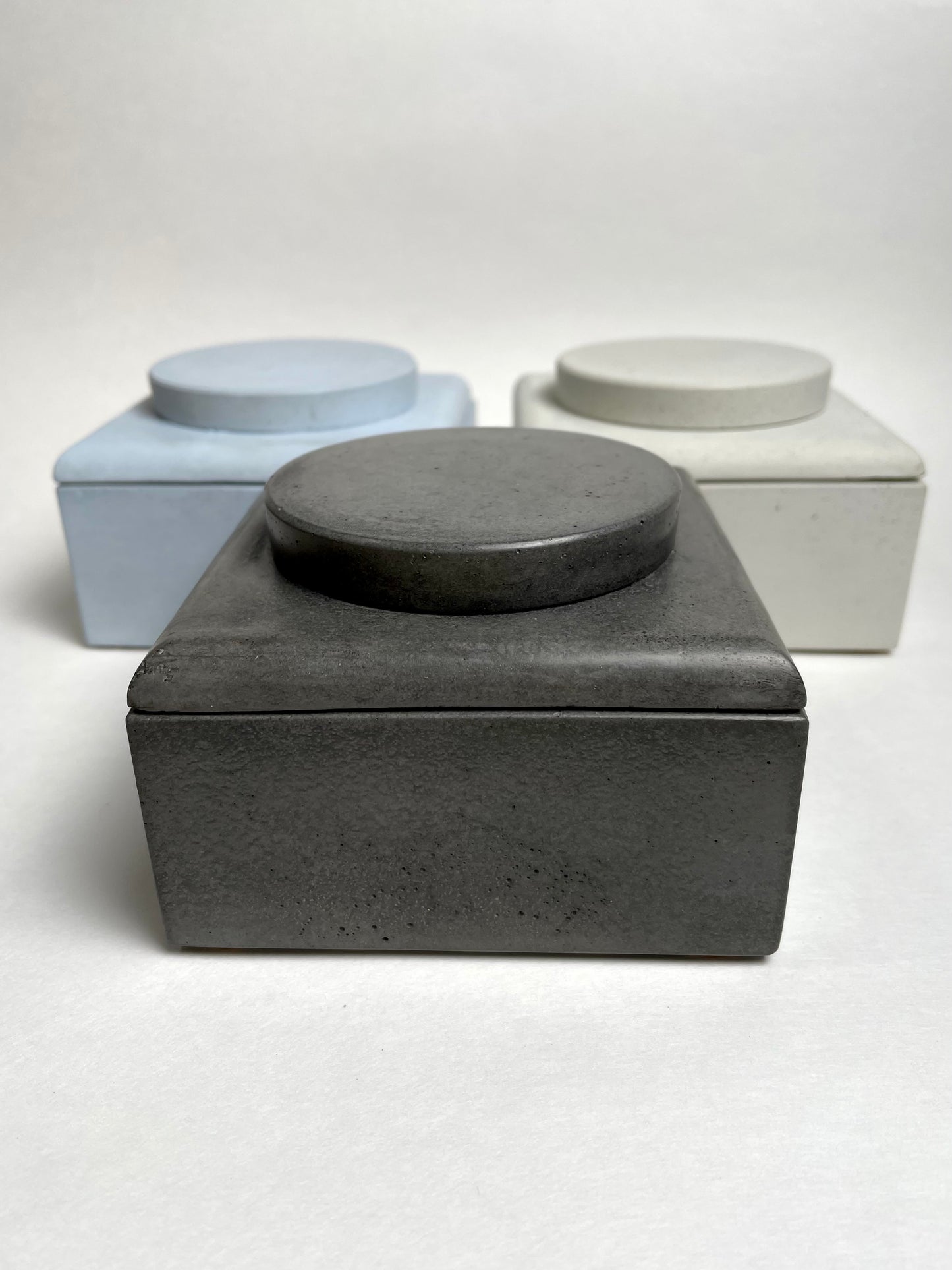 NEW Hålla | Concrete Container