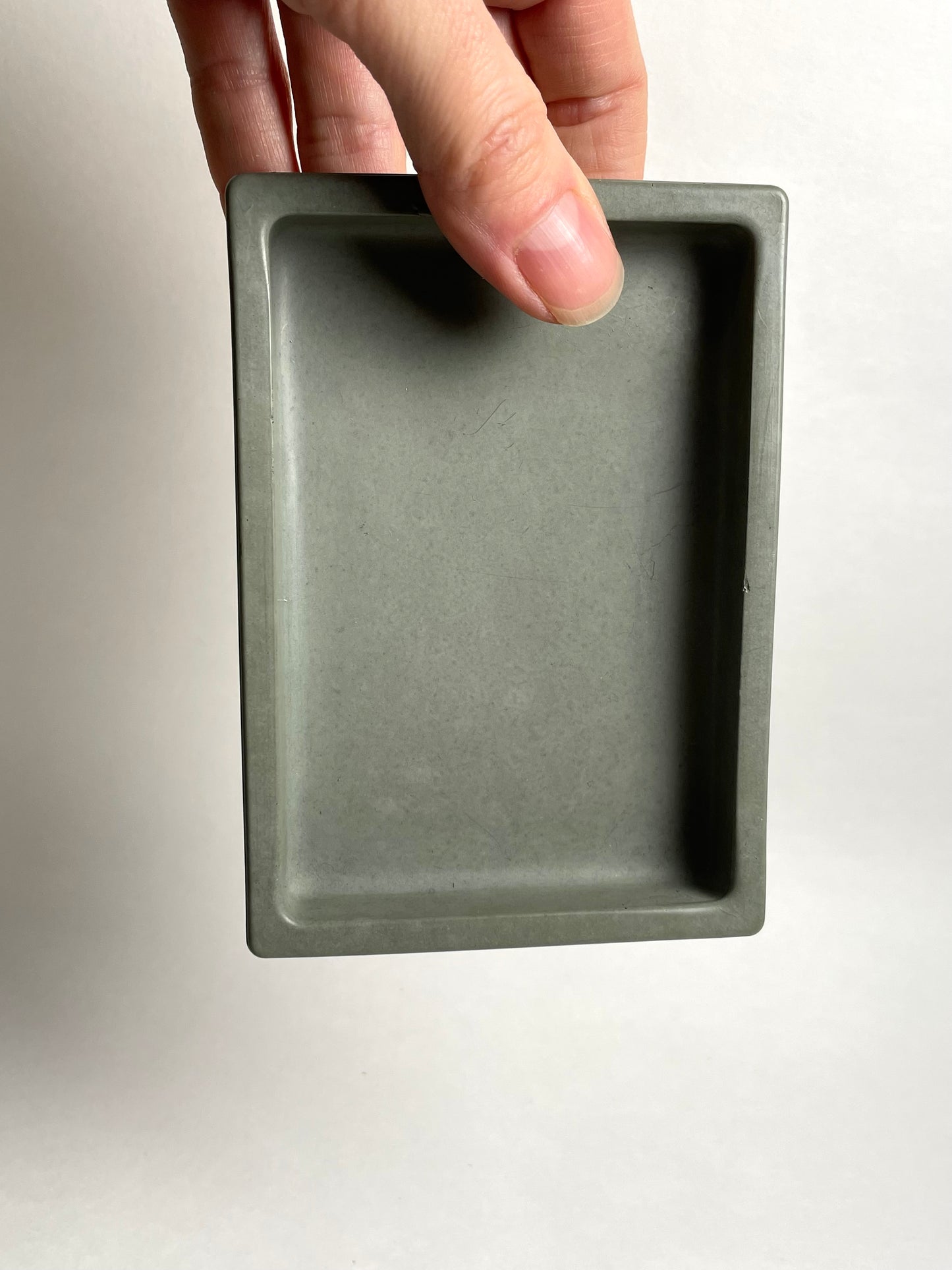 Rutan | 5" Concrete tray