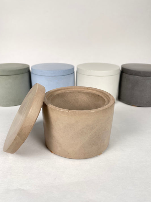 Flingsalt | Concrete container with lid