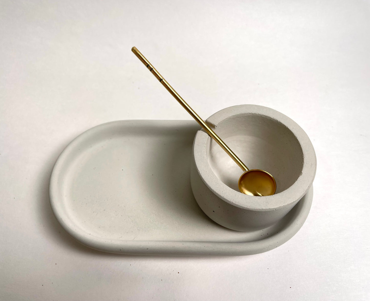 Kombination | Spice and condiment container with tray and spoon